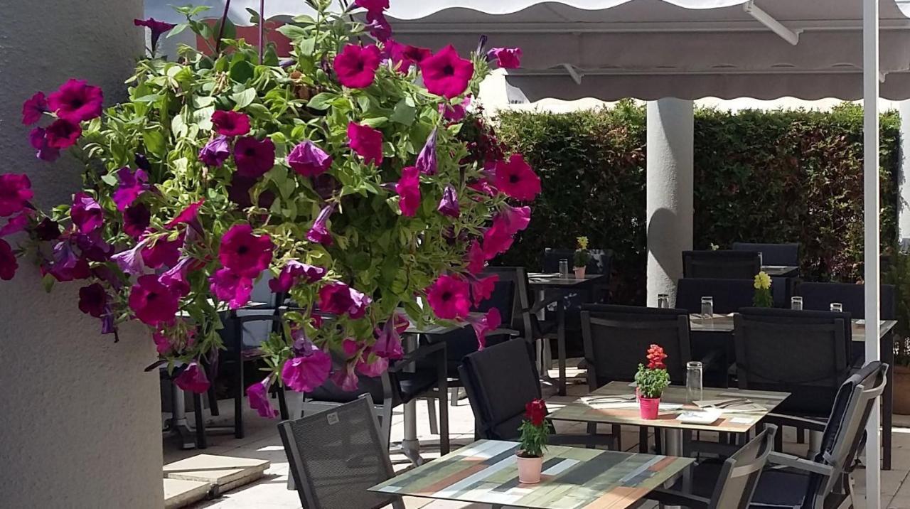 Cottage Logis Hôtel - Restaurant Dudelange Exterior foto